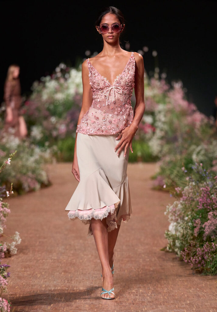 Elie Saab Spring/Summer 2027 runway look 06