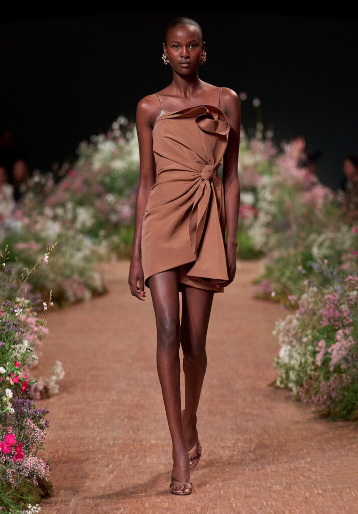 Elie Saab Spring/Summer 2027 runway look 09