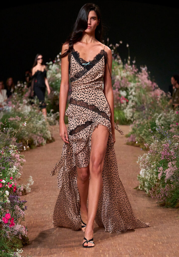 Elie Saab Spring/Summer 2027 runway look 29