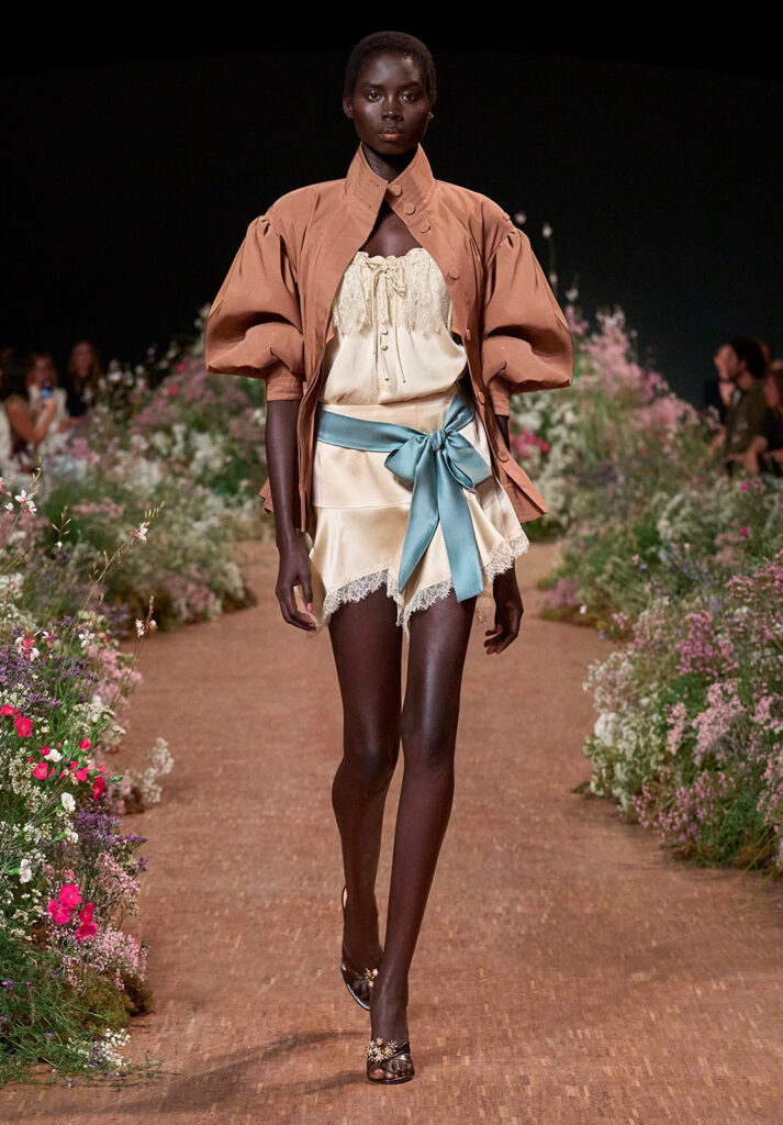 Elie Saab Spring/Summer 2027 runway look 35