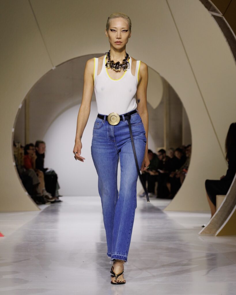 Givenchy Spring/Summer 2027 runway look 02
