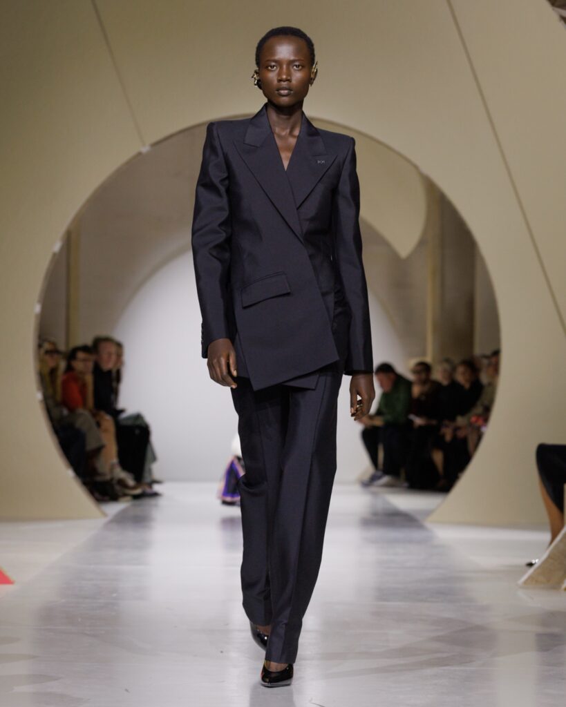 Givenchy Spring/Summer 2027 runway look 03