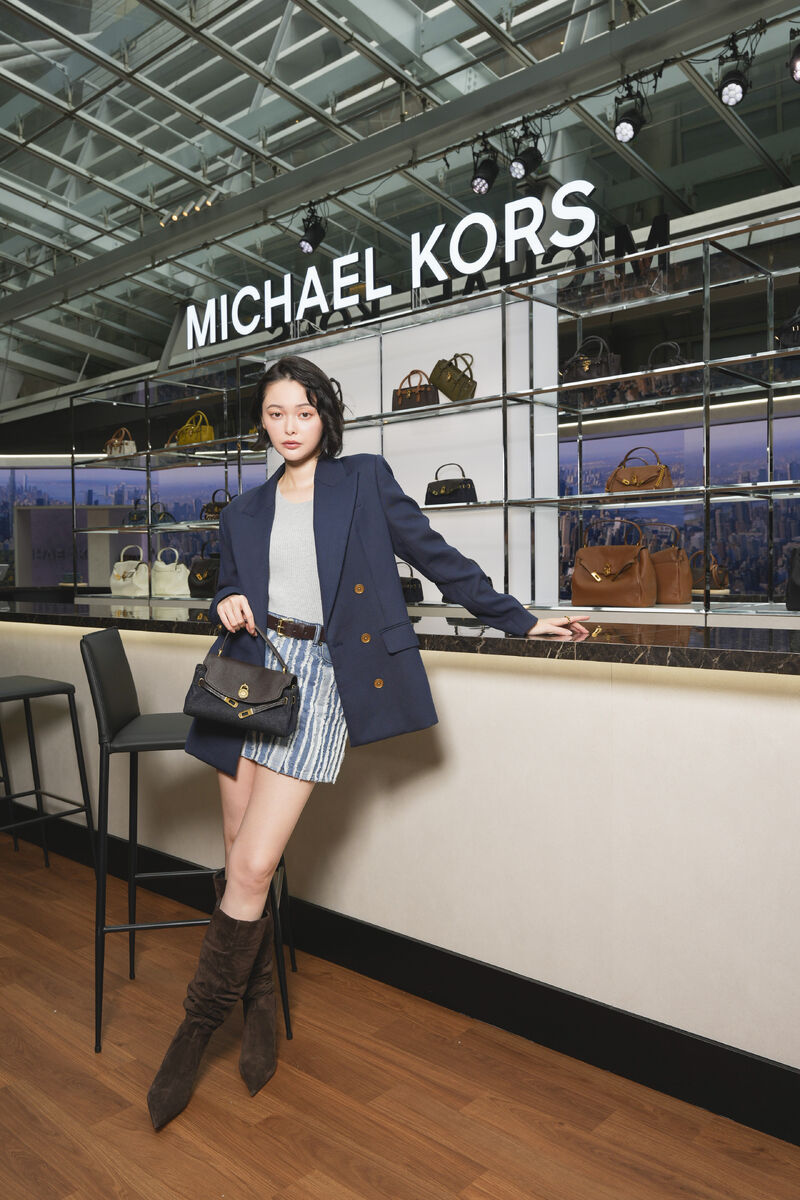 Michael Kors: Jet Set Lounge Tokyo activation — photograph 2