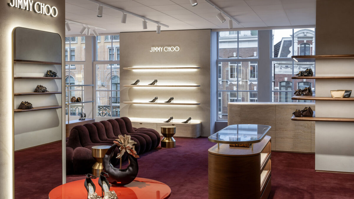 Jimmy Choo de Bijenkorf Amsterdam interior with Winter Bloom seating and flooring