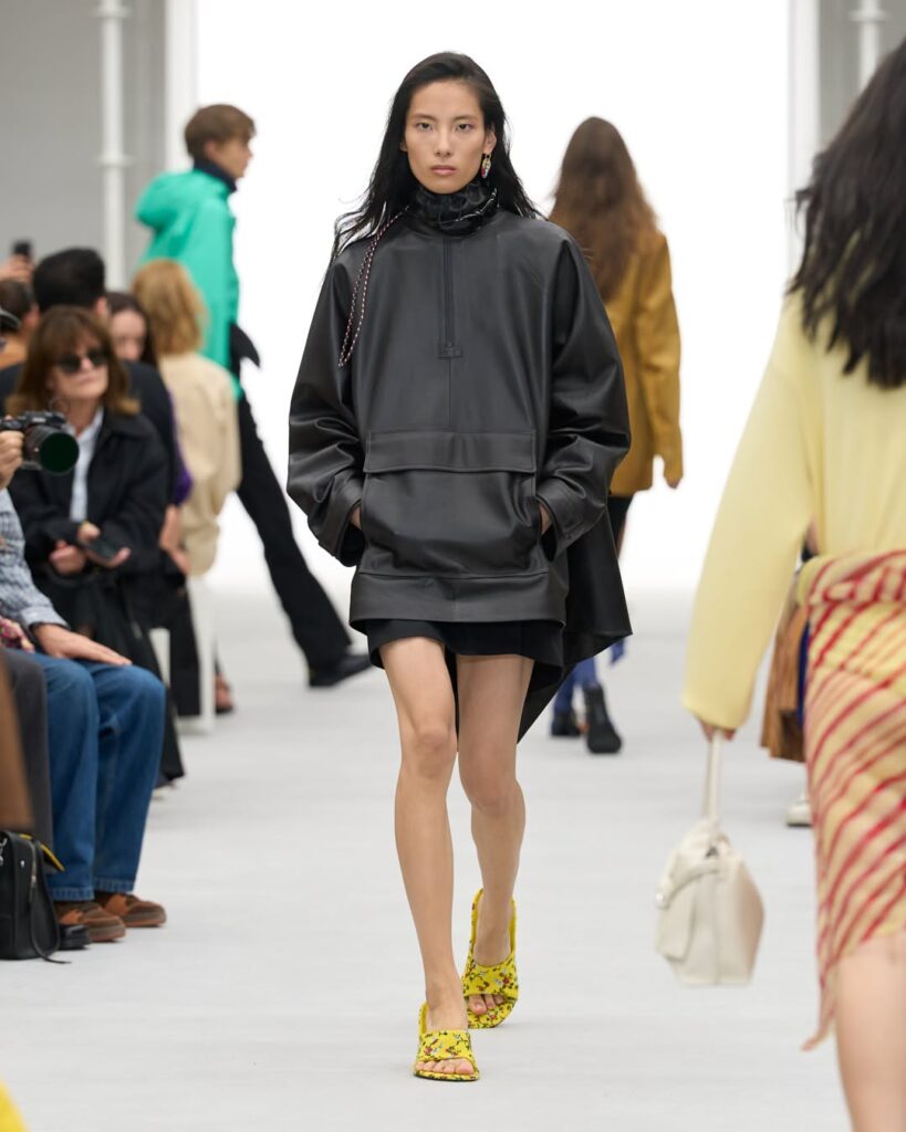Loewe Spring/Summer 2027 runway look 38