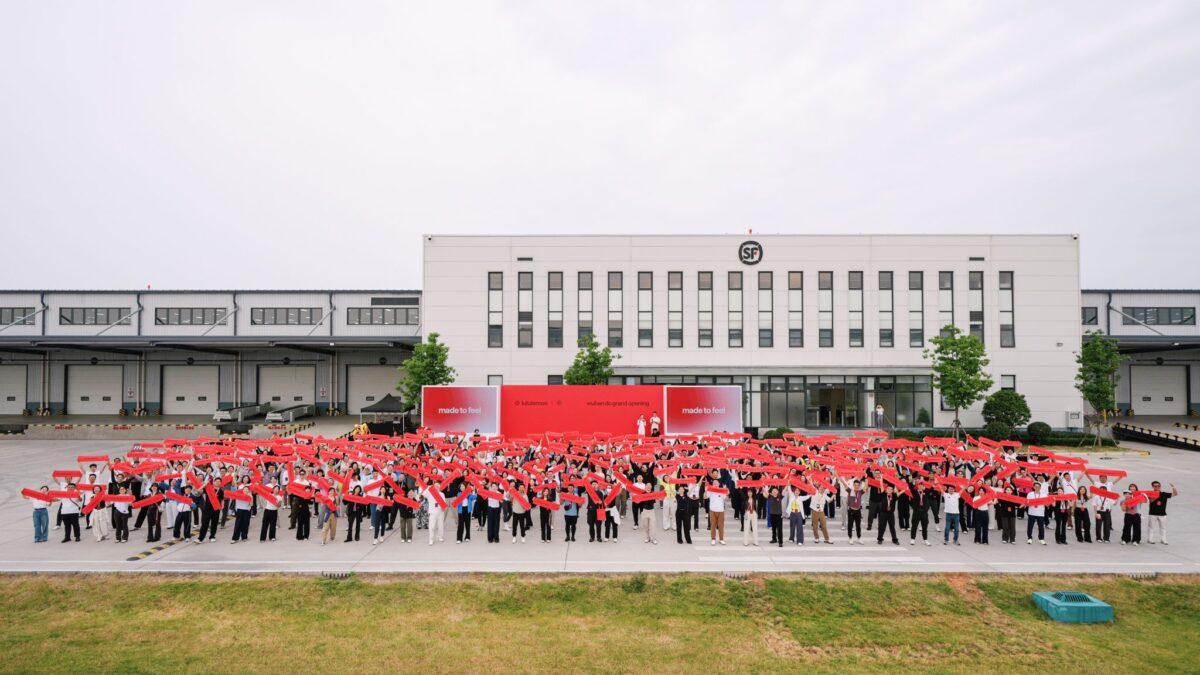 lululemon and S.F. Express teams outside the newly opened Wuhan distribution centre
