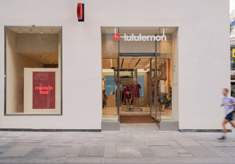 lululemon's first Austria store in Vienna