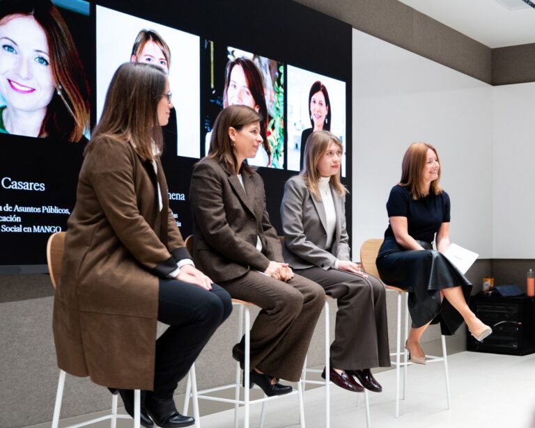 Panel discussion at Mango’s Caminos de Oportunidad event