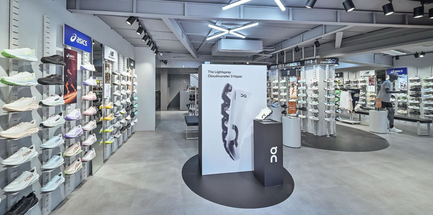 Momentum Run specialty store in Taiwan