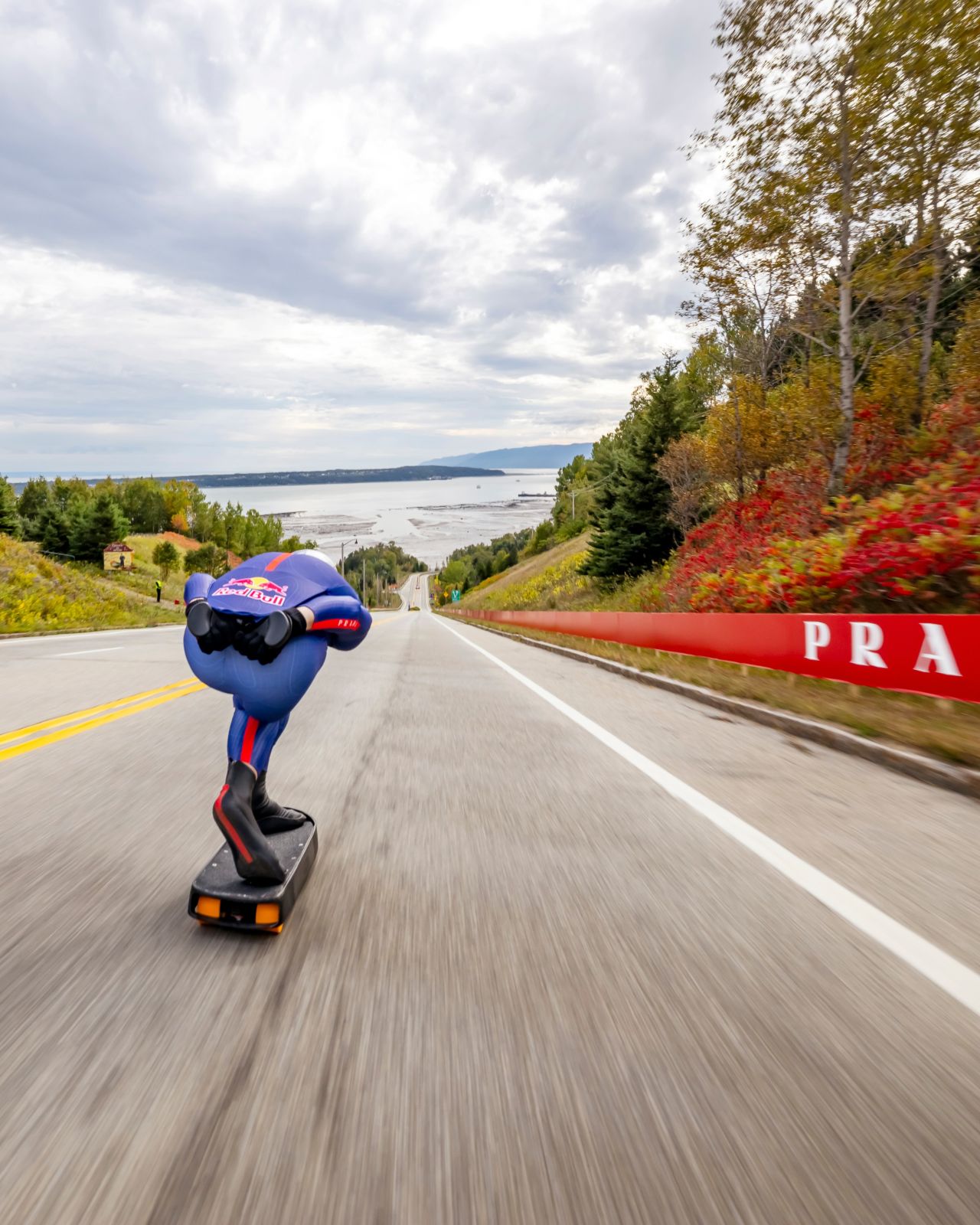 Poncelet descending a closed road in Québec