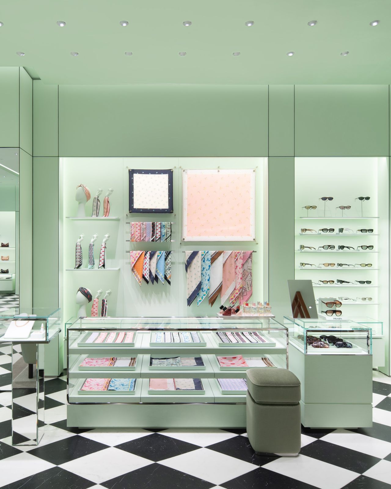 Prada Osaka Shinsaibashi store, photograph 5