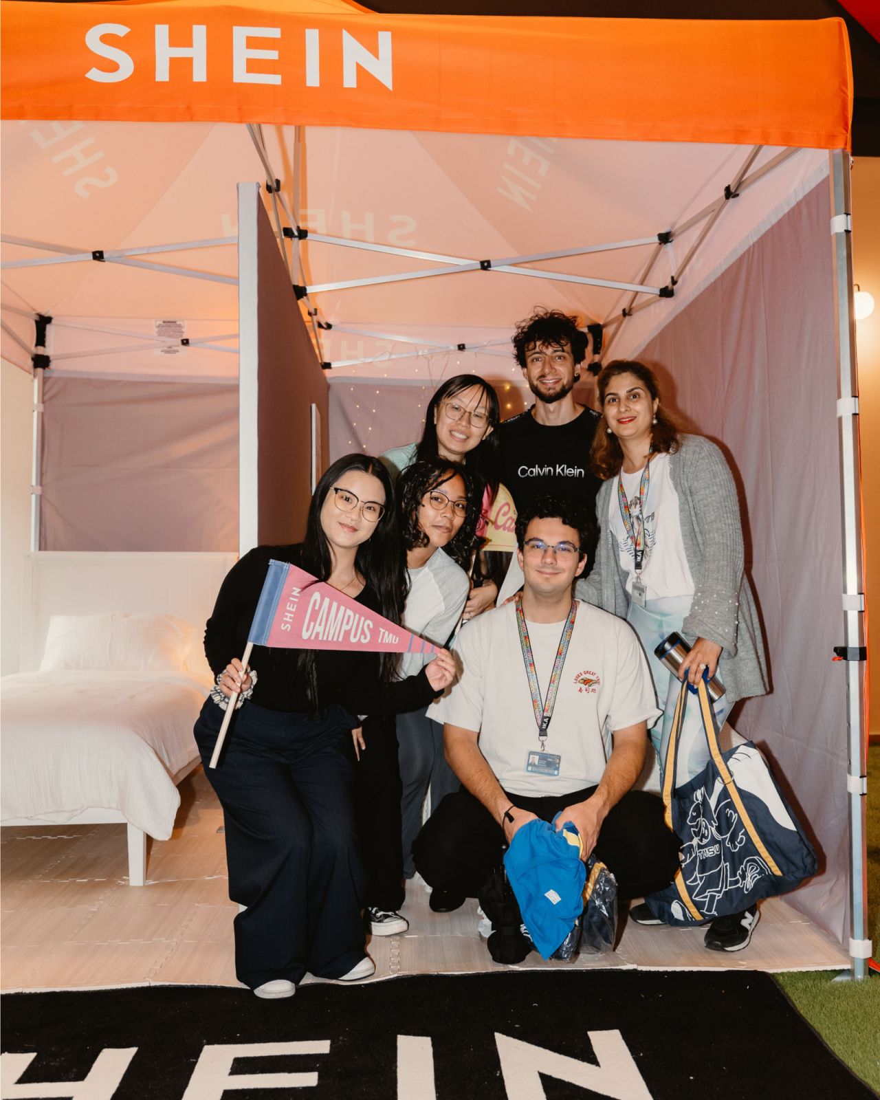 SHEIN campus event group photograph