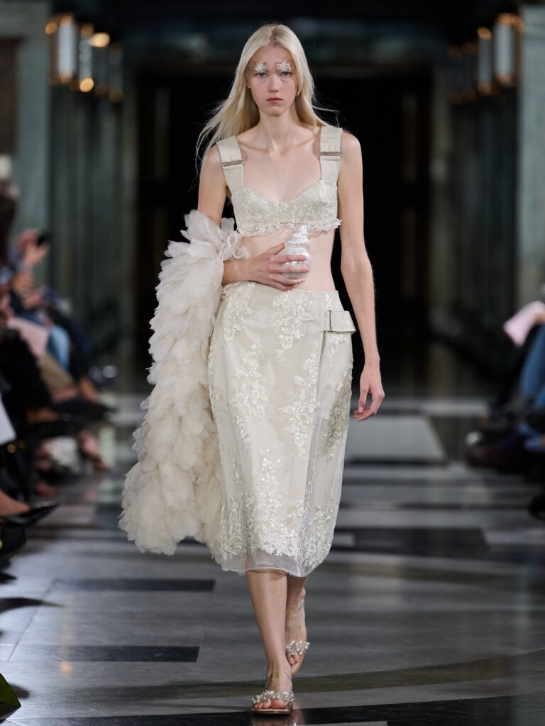 Simone Rocha Spring/Summer 2027 runway look 05