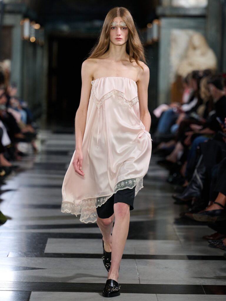 Simone Rocha Spring/Summer 2027 runway look 11