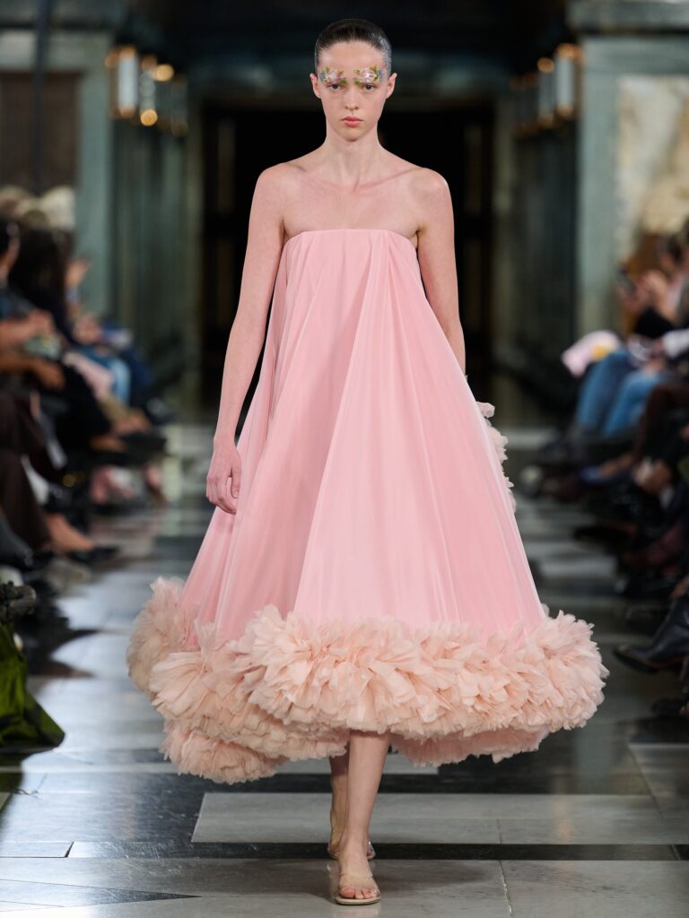 Simone Rocha Spring/Summer 2027 runway look 34