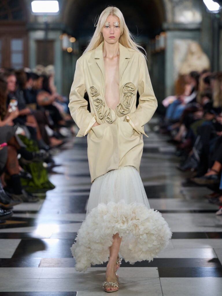 Simone Rocha Spring/Summer 2027 runway look 44