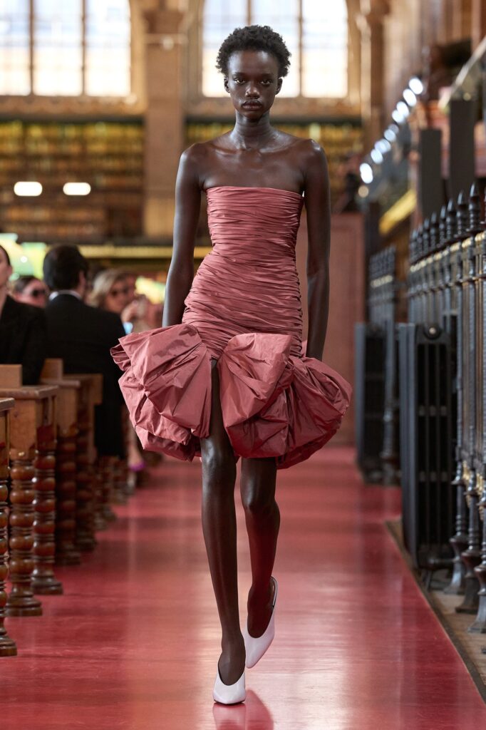Valentino Antibiblioteca Spring/Summer 2027 runway look 03