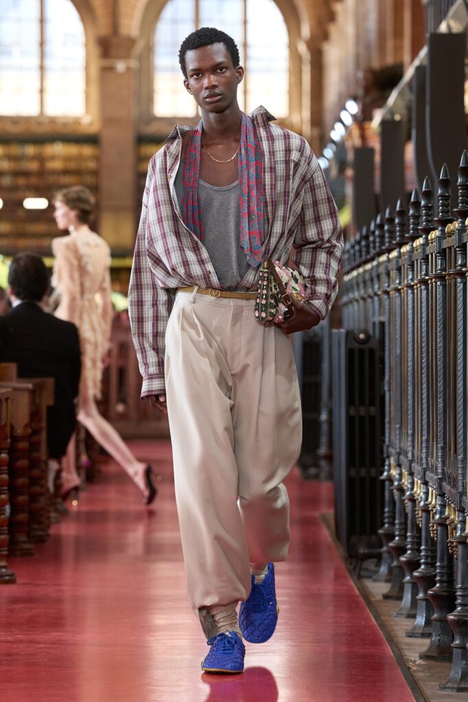 Valentino Antibiblioteca Spring/Summer 2027 runway look 19