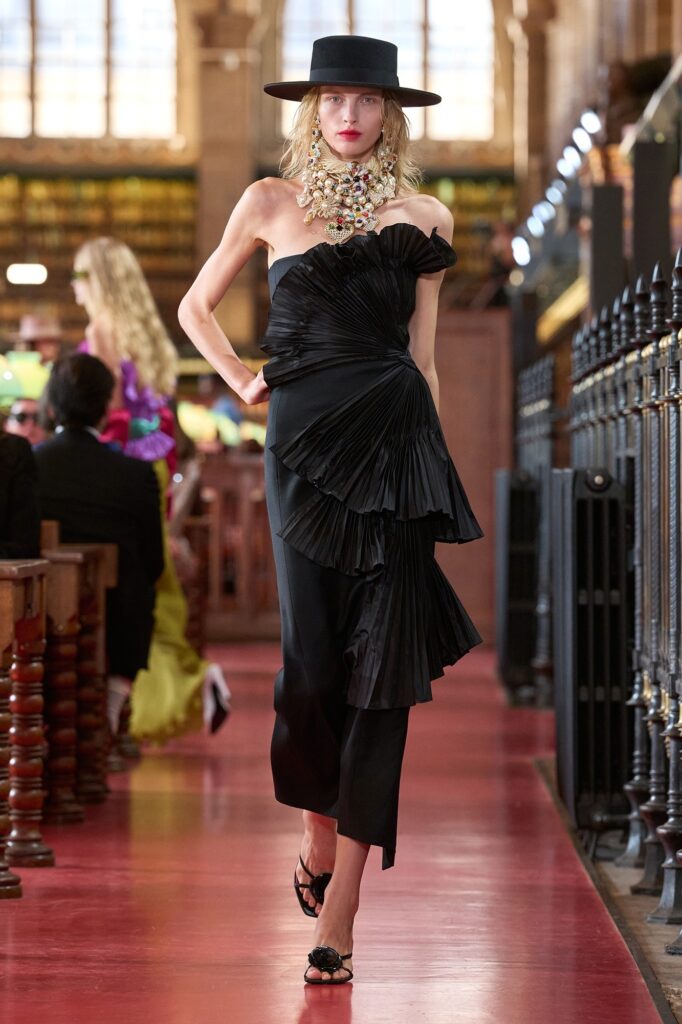 Valentino Antibiblioteca Spring/Summer 2027 runway look 69