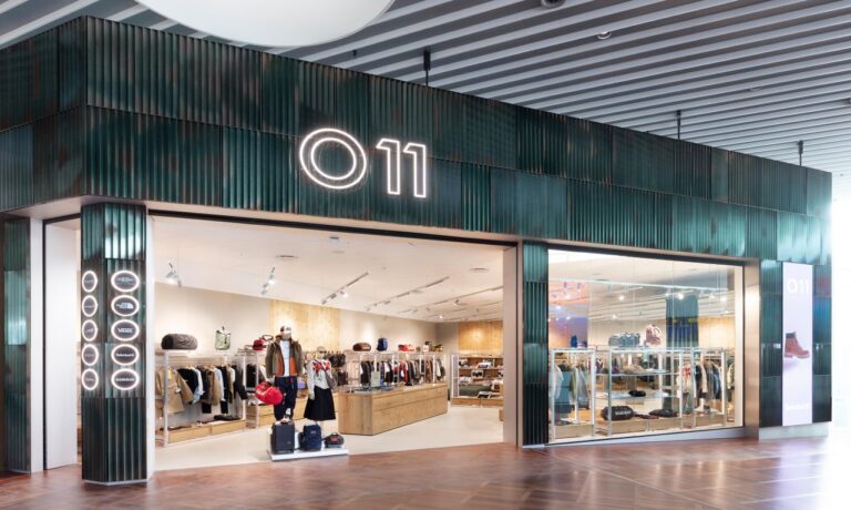 O11 storefront at Copenhagen Airport with a view into the multi-brand shop