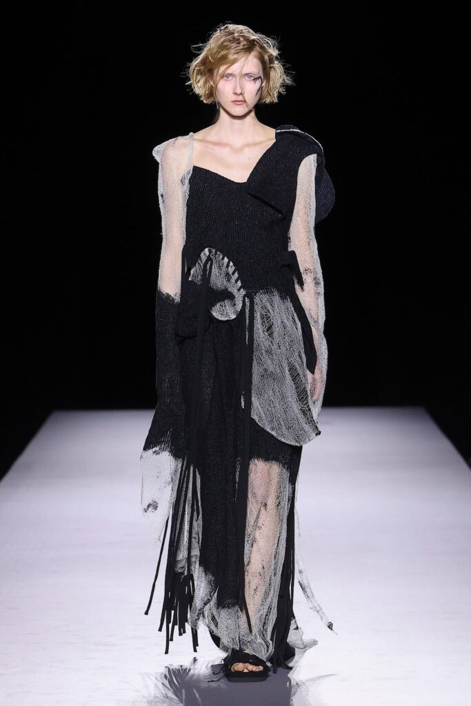 Yohji Yamamoto Spring/Summer 2027 runway look 007