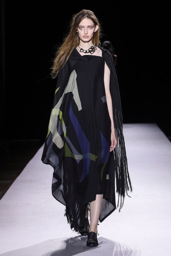 Yohji Yamamoto Spring/Summer 2027 runway look 012