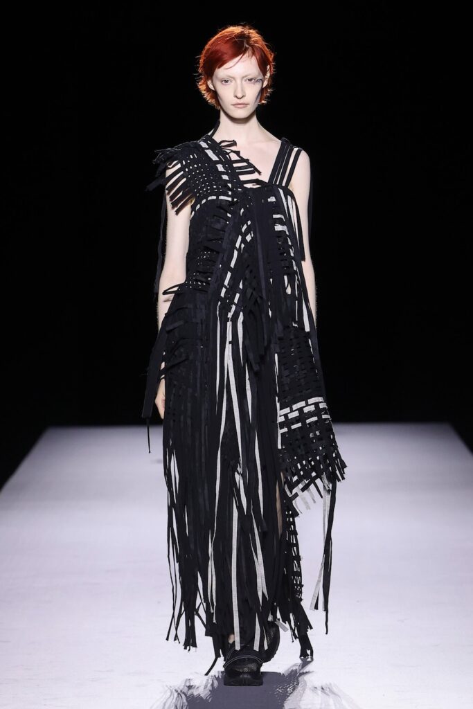Yohji Yamamoto Spring/Summer 2027 runway look 038